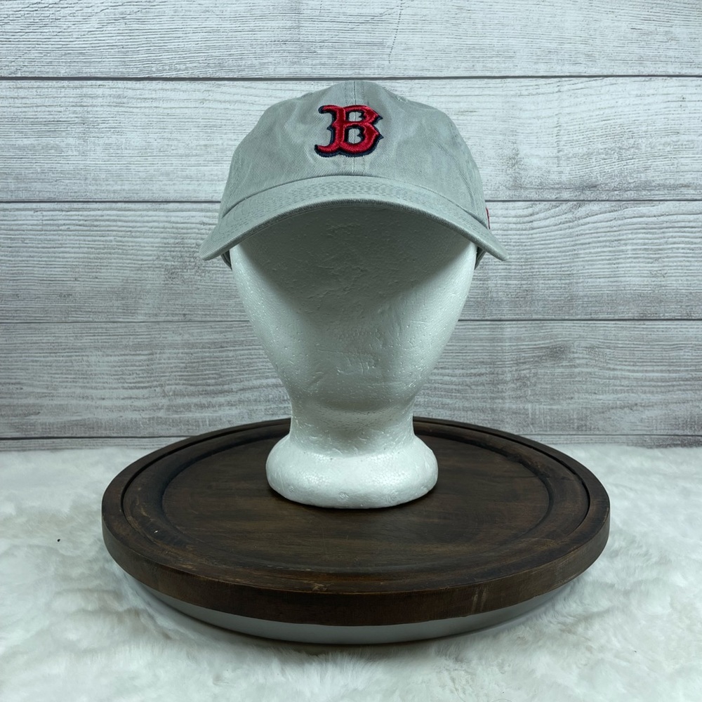 Boston Red Socks Adjustable Strap Hat